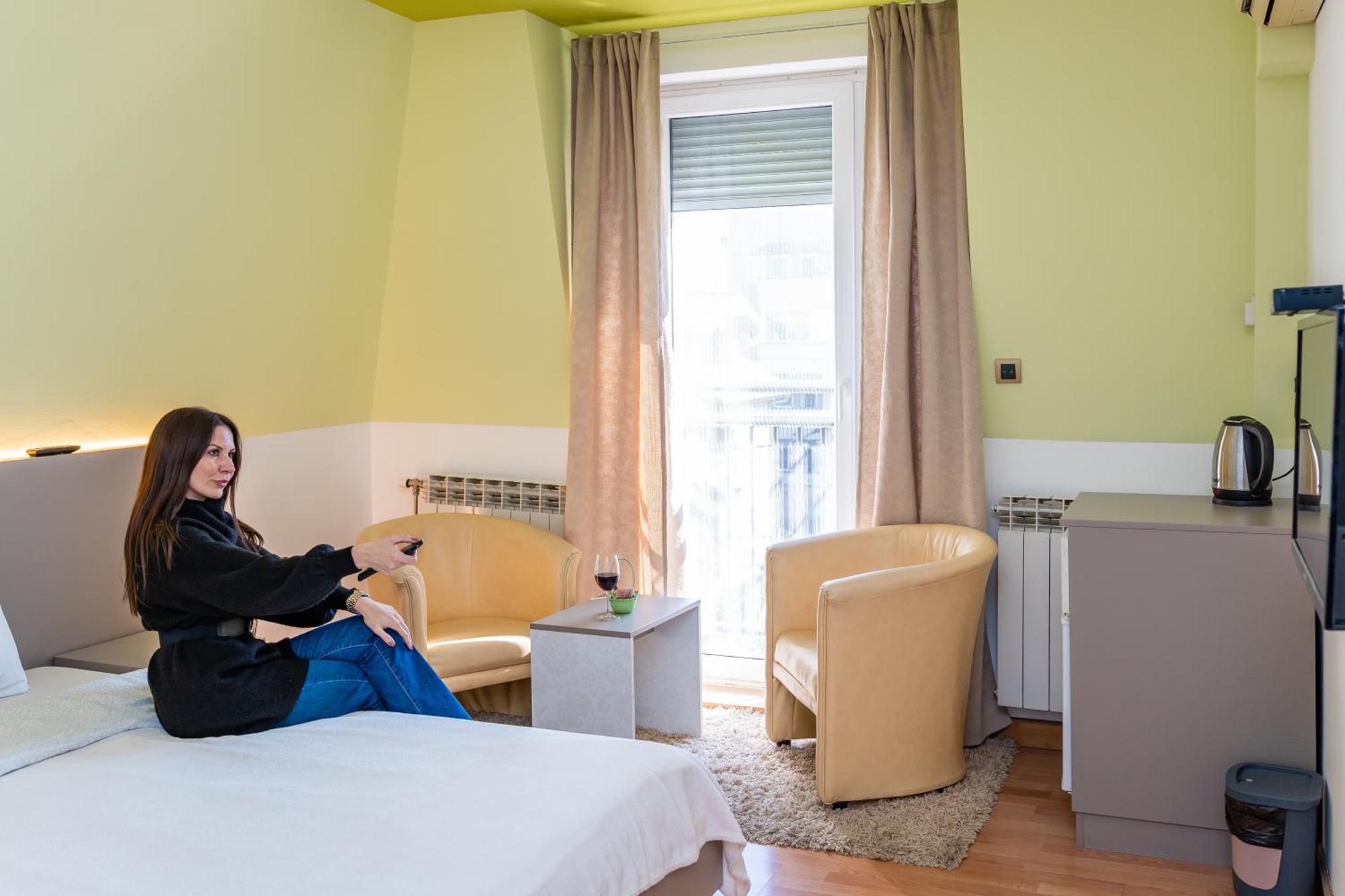Kalanj Apartmani I Sobe Belgrade Luaran gambar