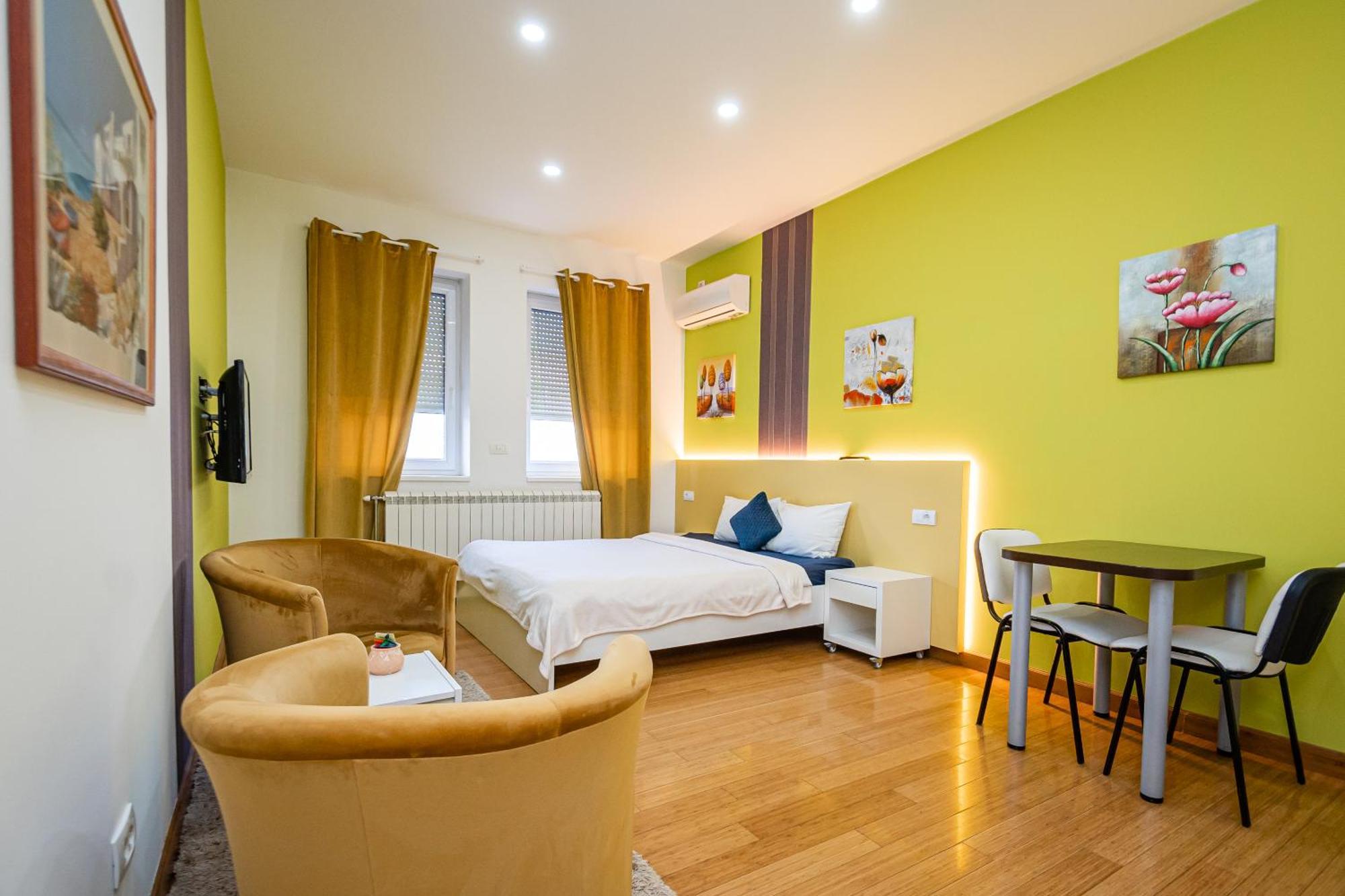 Kalanj Apartmani I Sobe Belgrade Luaran gambar