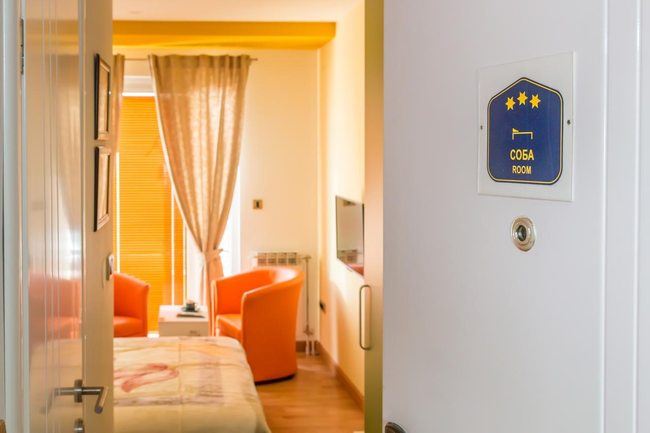 Kalanj Apartmani I Sobe Belgrade Luaran gambar
