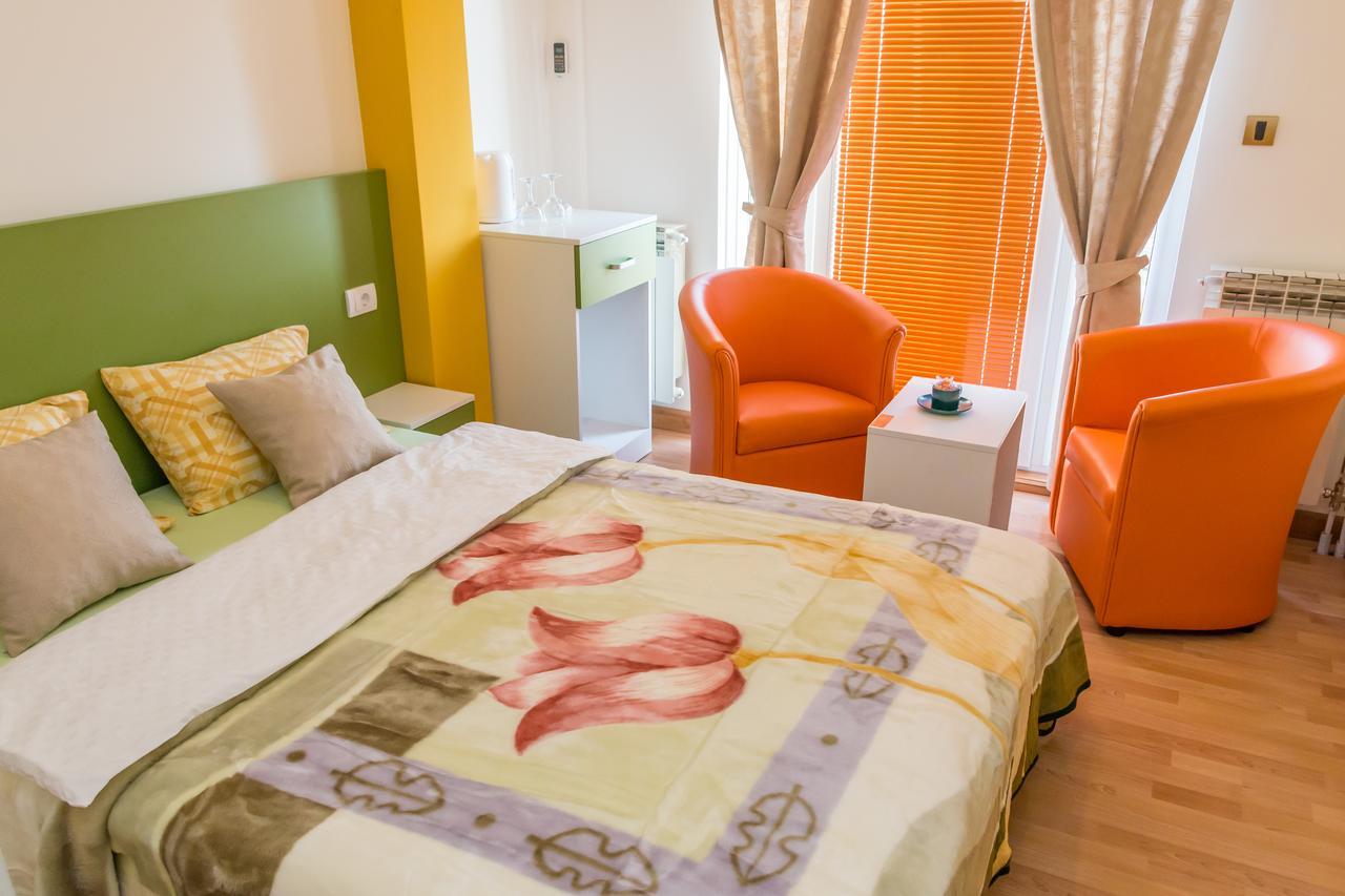 Kalanj Apartmani I Sobe Belgrade Luaran gambar