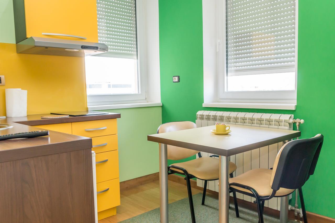 Kalanj Apartmani I Sobe Belgrade Luaran gambar
