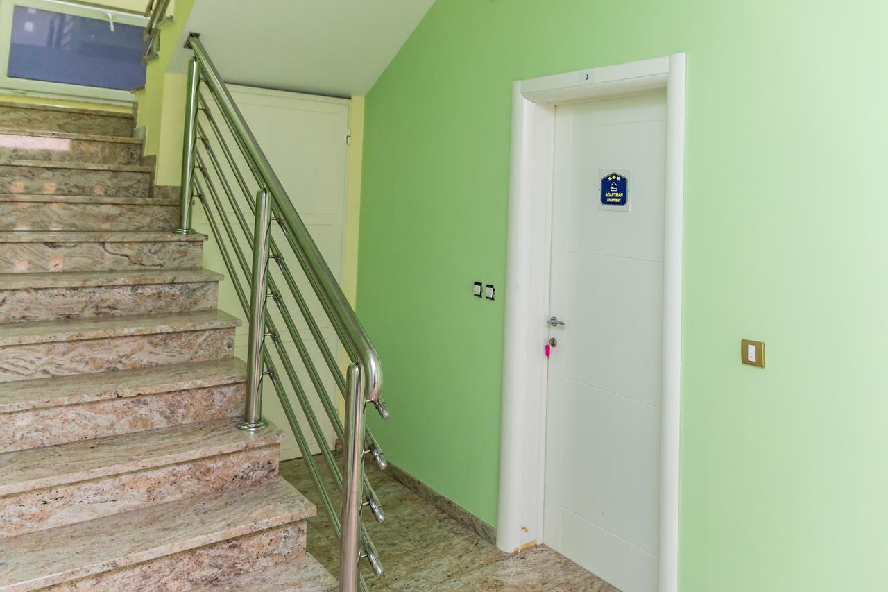 Kalanj Apartmani I Sobe Belgrade Luaran gambar
